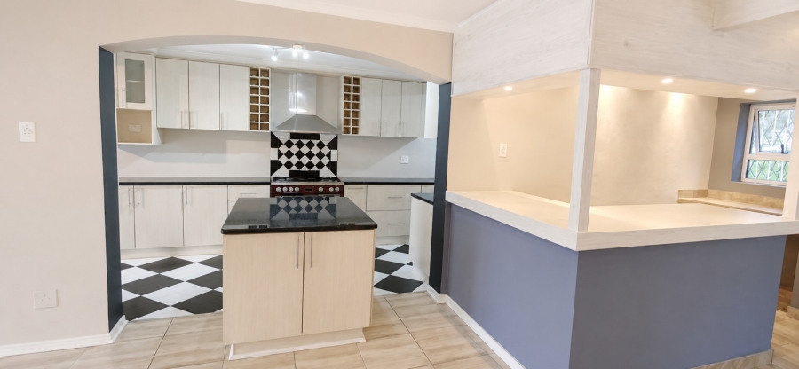 To Let 3 Bedroom Property for Rent in Simons Town Western Cape